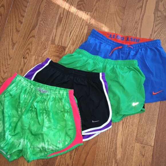 Nike Tempo Running Shorts - Picture 1 of 3